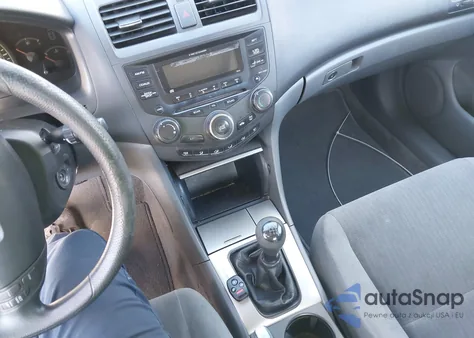 2005 Honda Accord 2.4 Ex from USA, damaged, VIN 1HGCM55705A182077